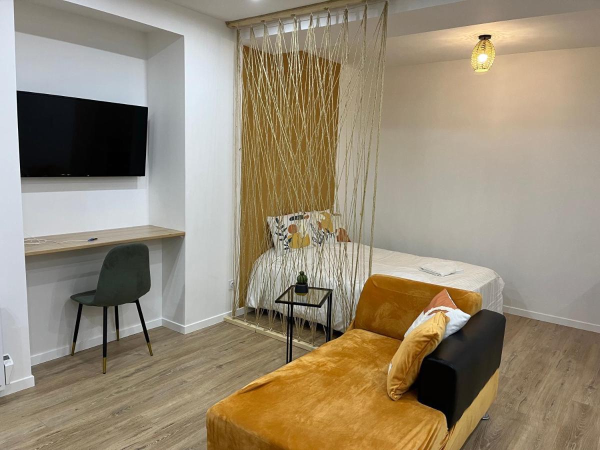 Appartement Luxe Jaune Saint-Etienne  Exterior photo