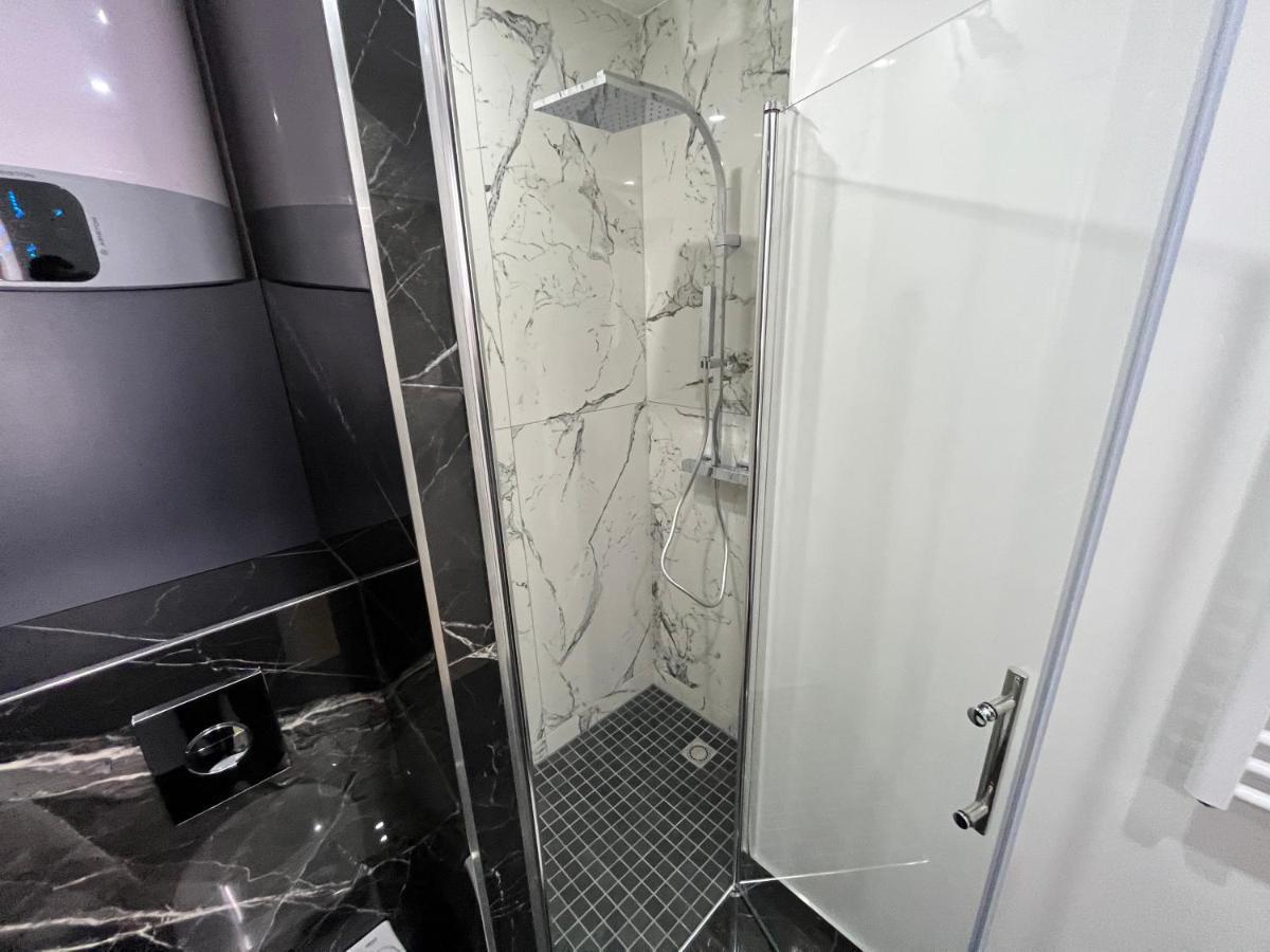 Appartement Luxe Jaune Saint-Etienne  Exterior photo